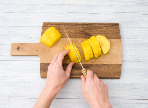 How to Cut a Pineapple Into Perfect Rings