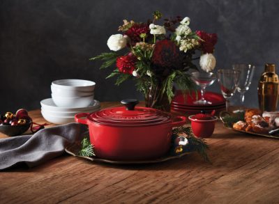 Le creuset holiday Dutch oven