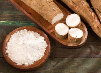 Casssava flour with root