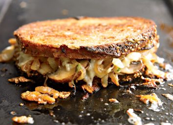 Grilled cheese with sauteed mushrooms