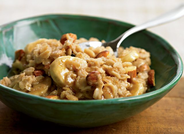 Oatmeal Recipe with Peanut Butter and Banana
