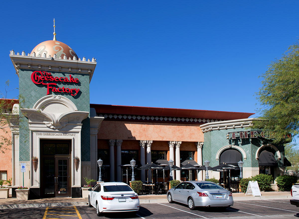 The cheesecake factory restaurant