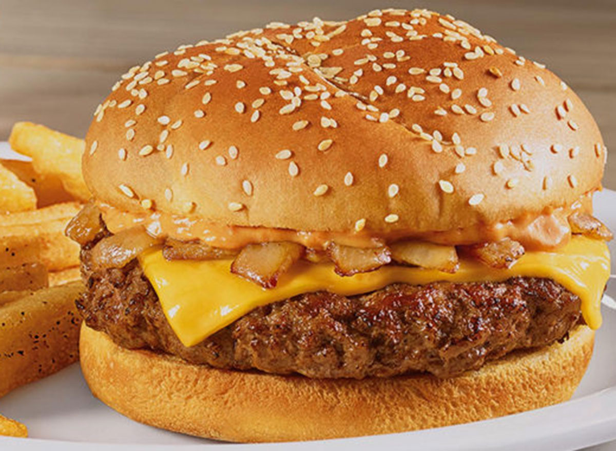 America's diner cheeseburger