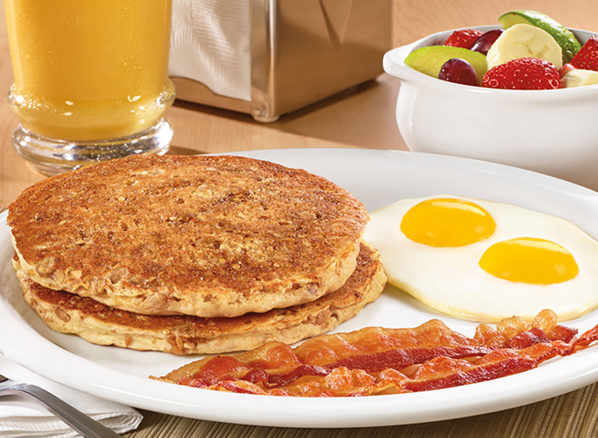 Denny's : Brunch,Breakfast,Burgers & Sandwiches,Pancakes,Fit Fare