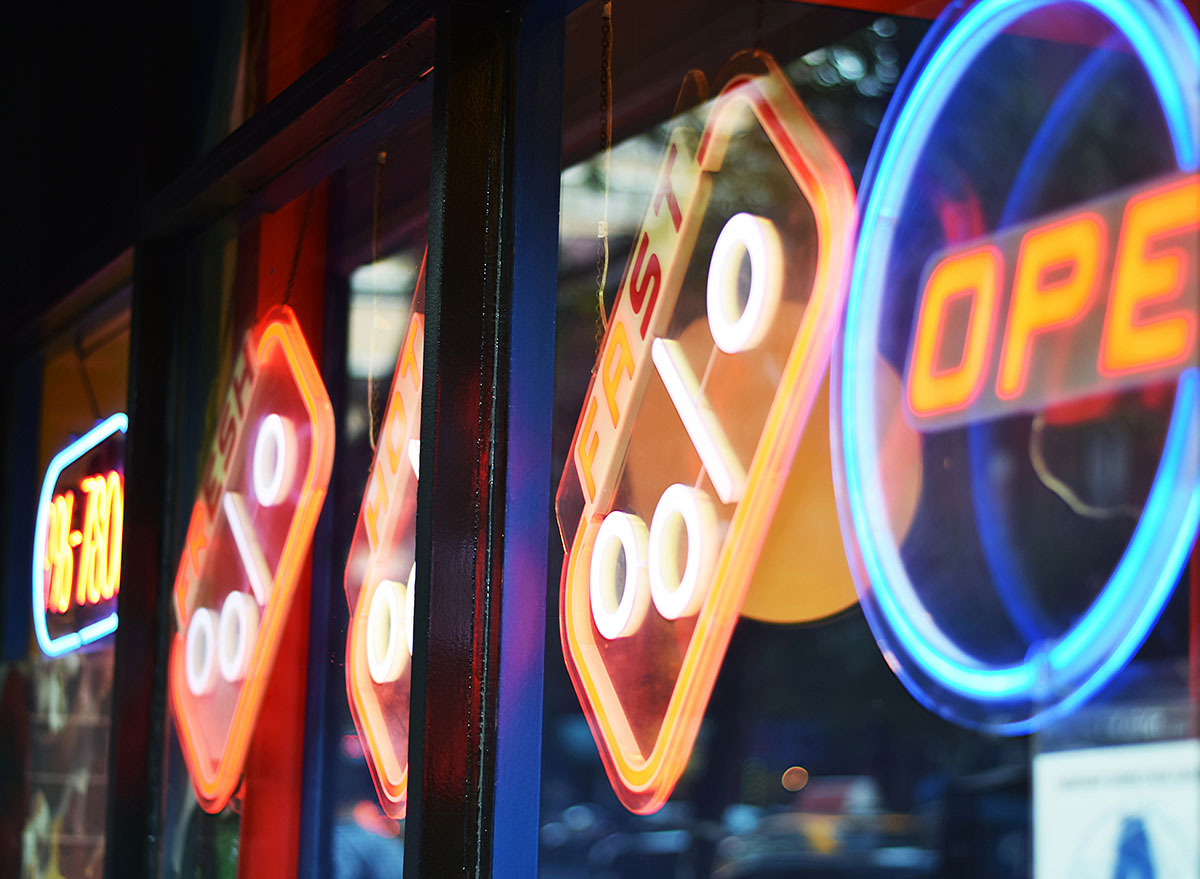 Domino's neon sign