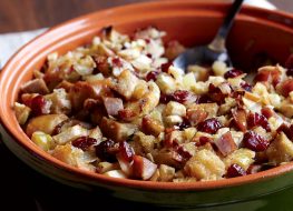 Healthy apple-sausage stuffing