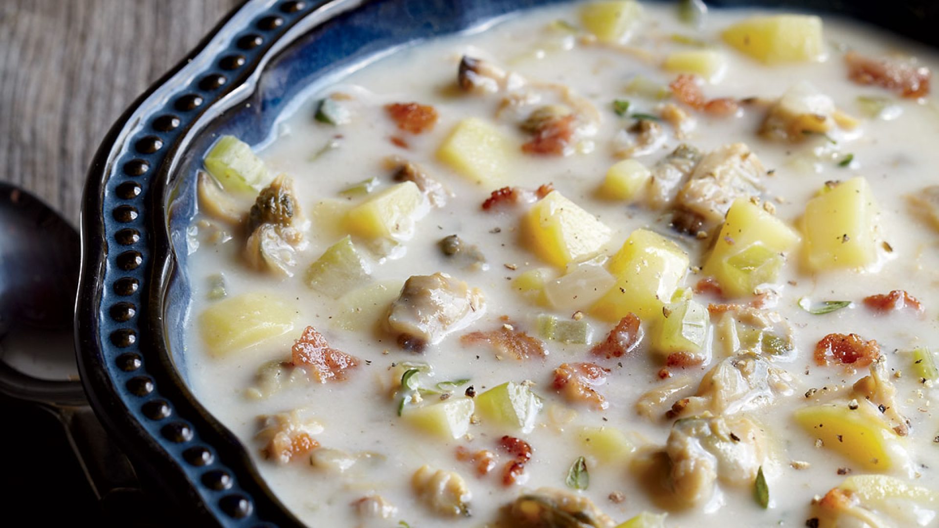 LowCalorie Creamy Clam Chowder Recipe Eat This Not That