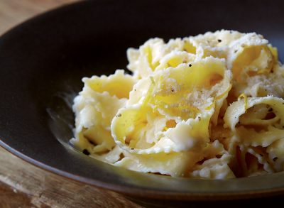 Healthy fettuccine alfredo