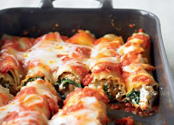 Healthy lasagna rolls