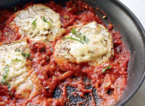 A Chicken Pizzaioli to Rival Any Chicken Parm