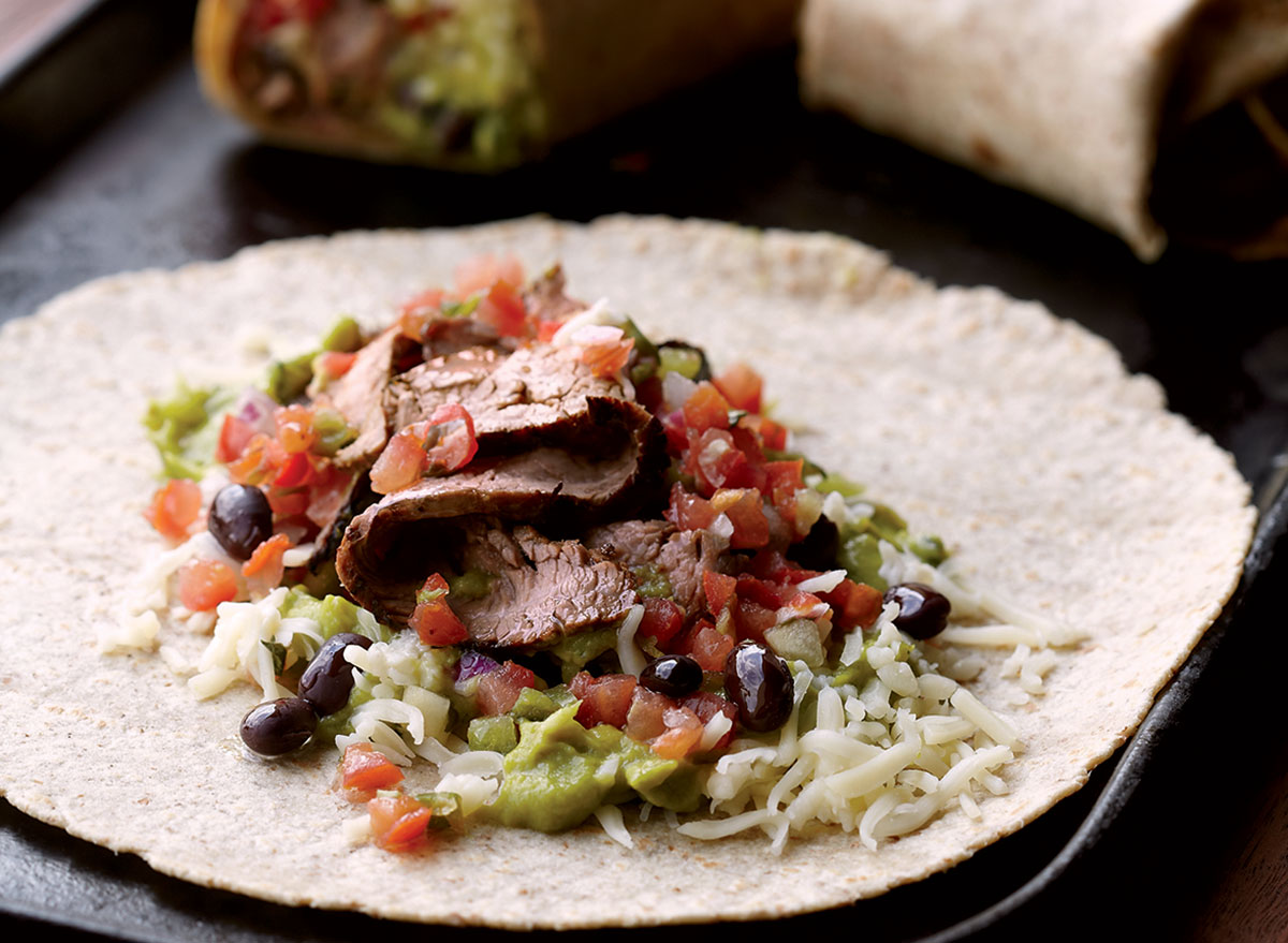 Low-calorie carne asada burritos