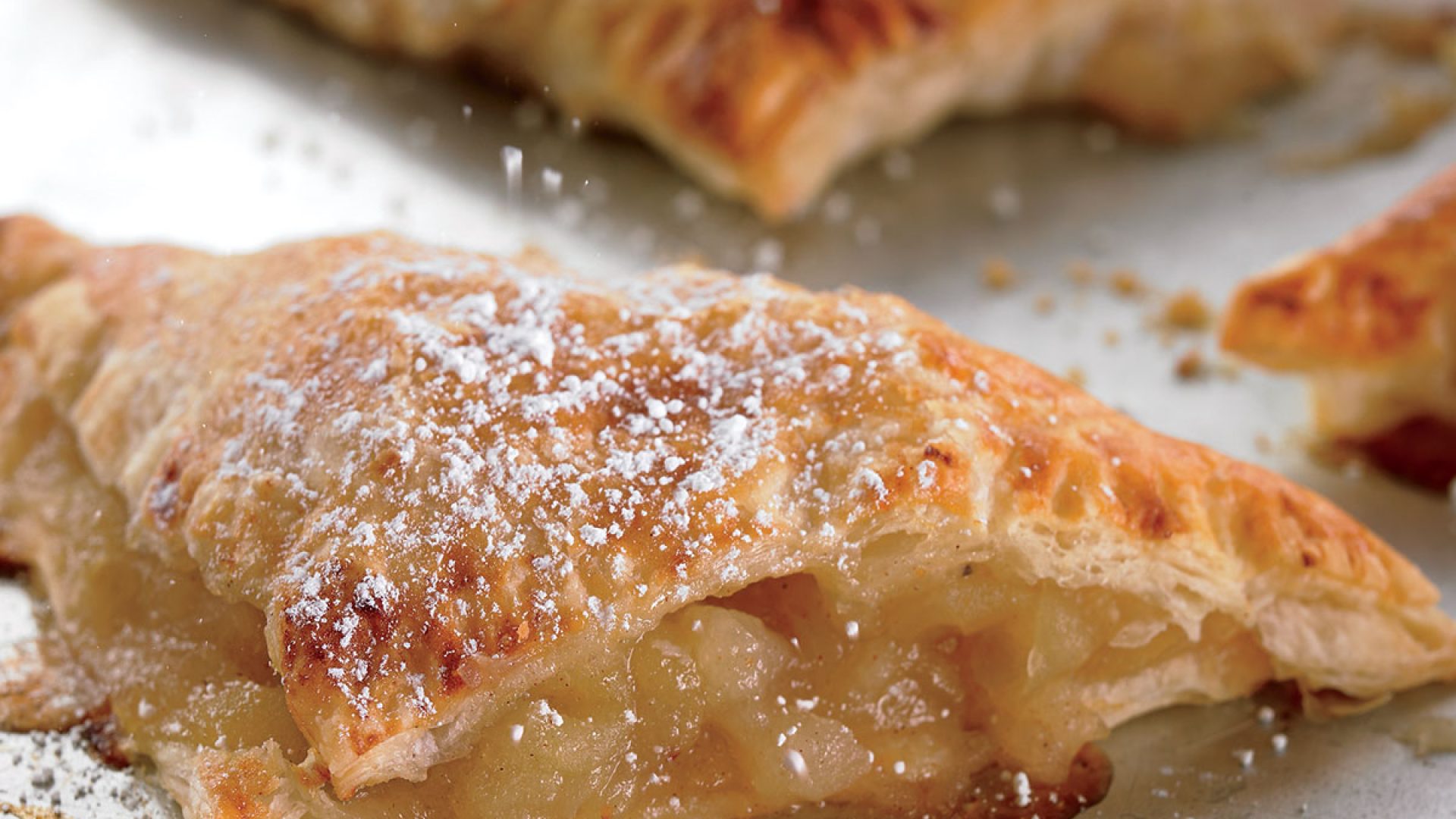 A Crispy, LowCalorie Apple Turnover Recipe Eat This Not That