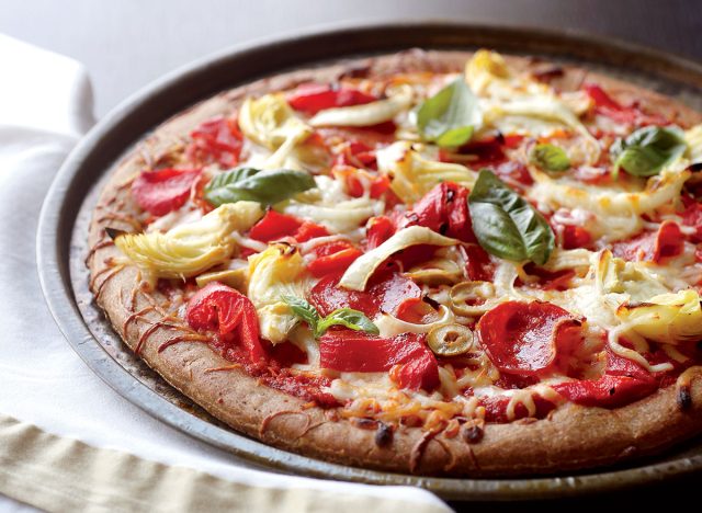 Low-calorie loaded pizza