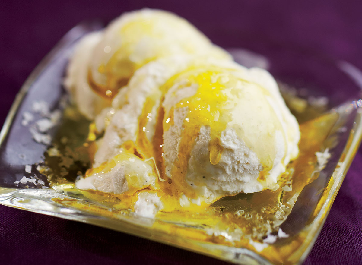 Low-calorie olive oil ice cream