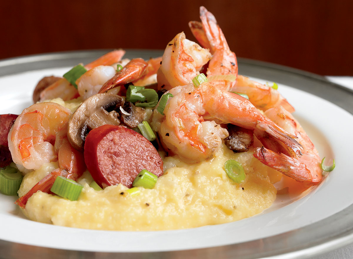 Low-calorie shrimp and grits
