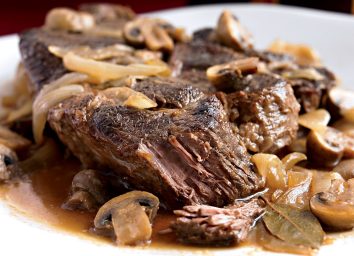 Slow cooker beef and beer
