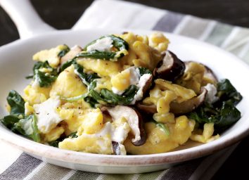 Vegetarian shiitake, spinach & goat cheese scramble