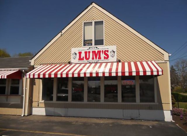 Lum's