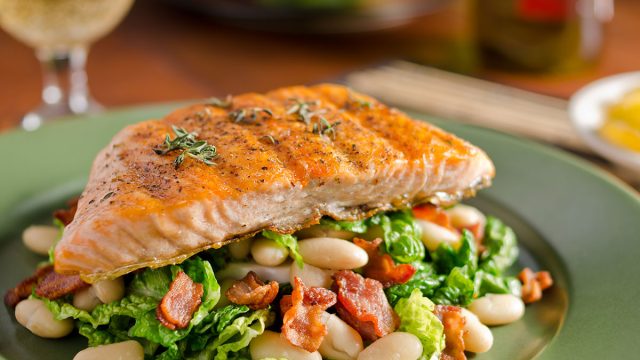 Salmon with veggies and beans