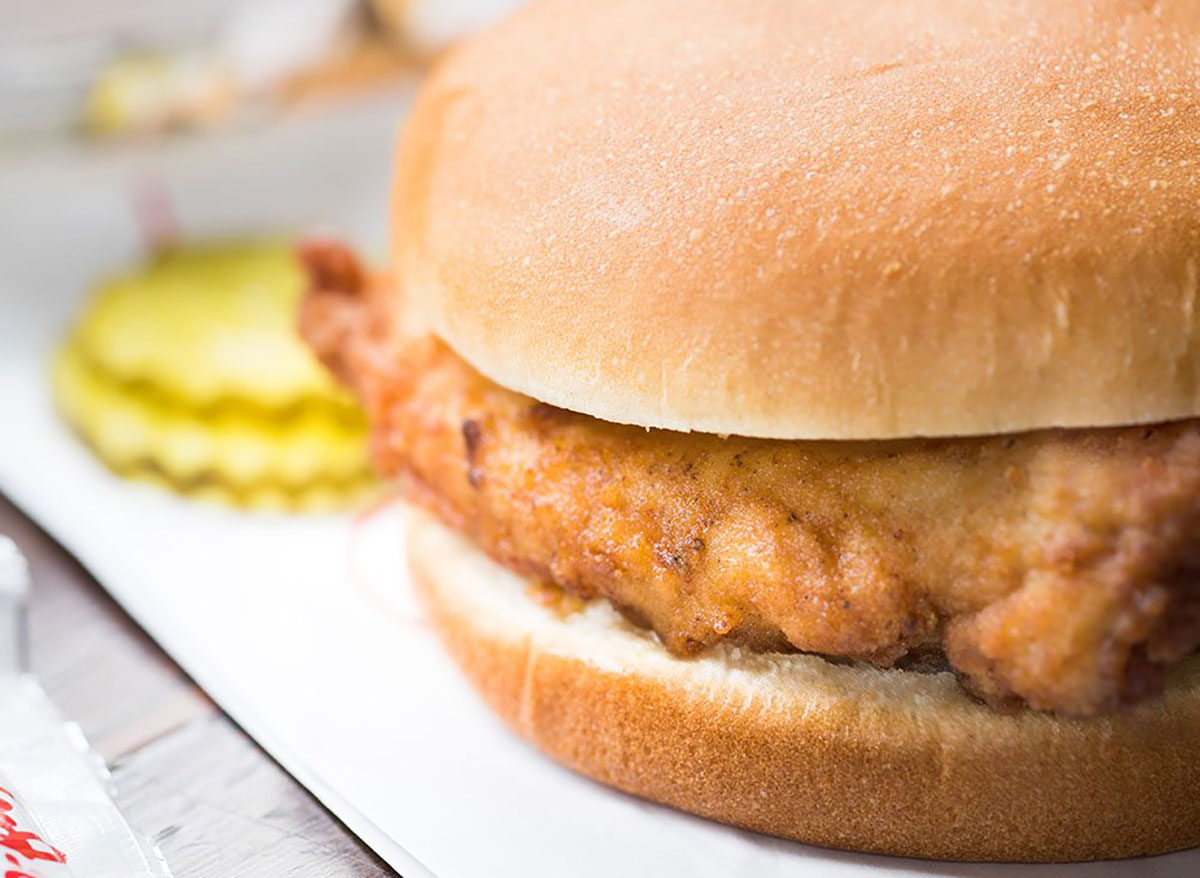 27 FastFood Chicken Sandwiches—Ranked For Nutrition!