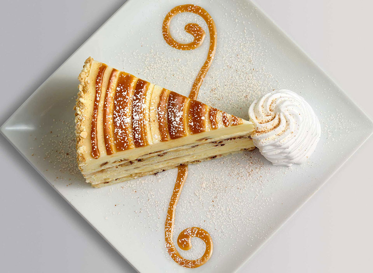 cheesecake factory cinnabon cinnamon swirl cheesecake slice