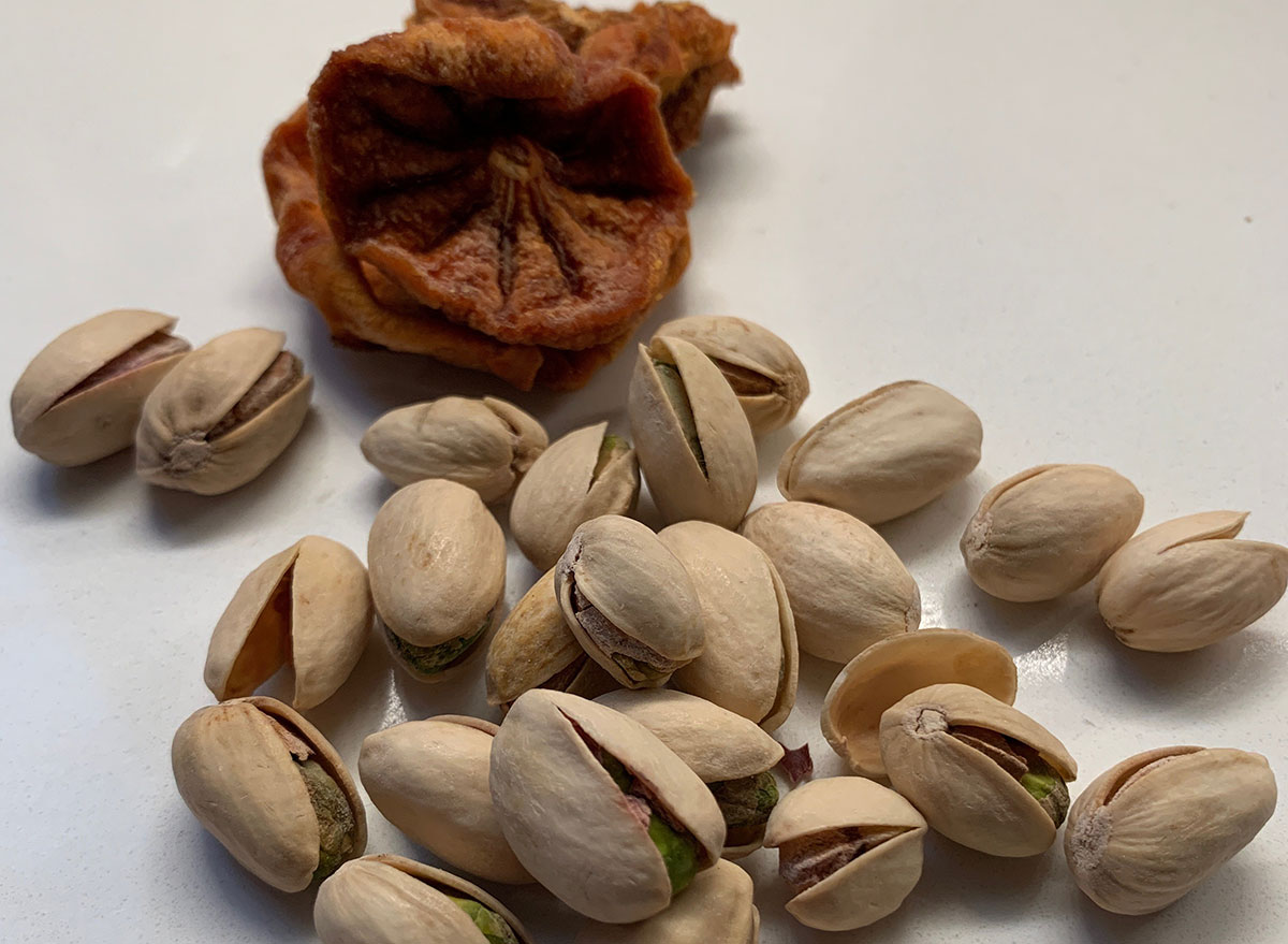 dried fruit pistachios