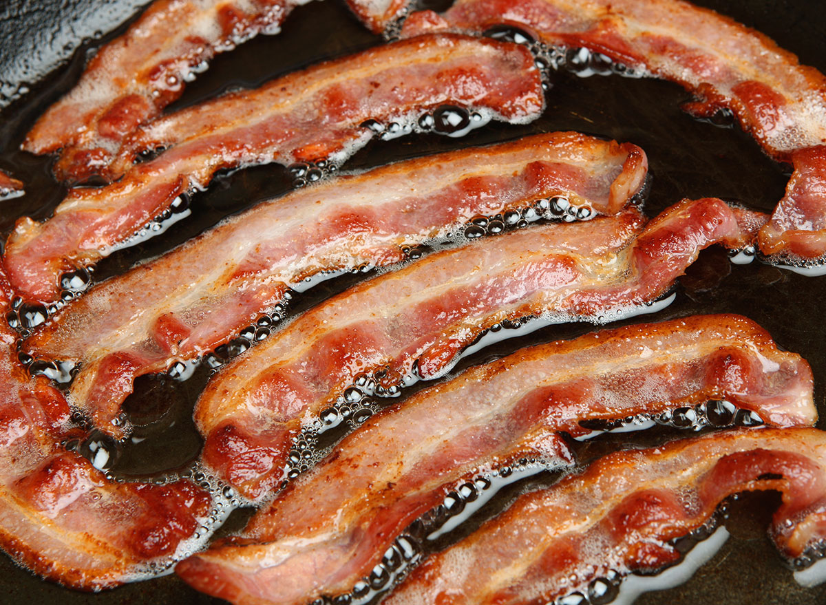 How to Properly Dispose of Bacon Fat and Cooking Oil