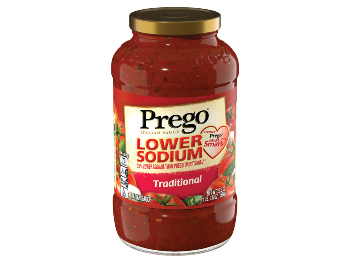 prego lower sodium traditional tomato sauce jar