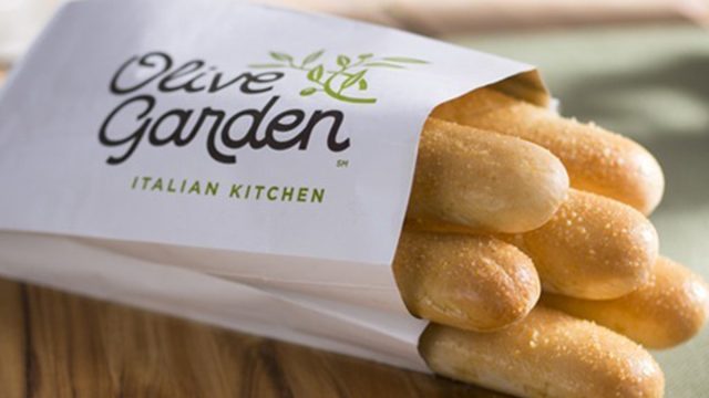 breadsticks at Olive Garden