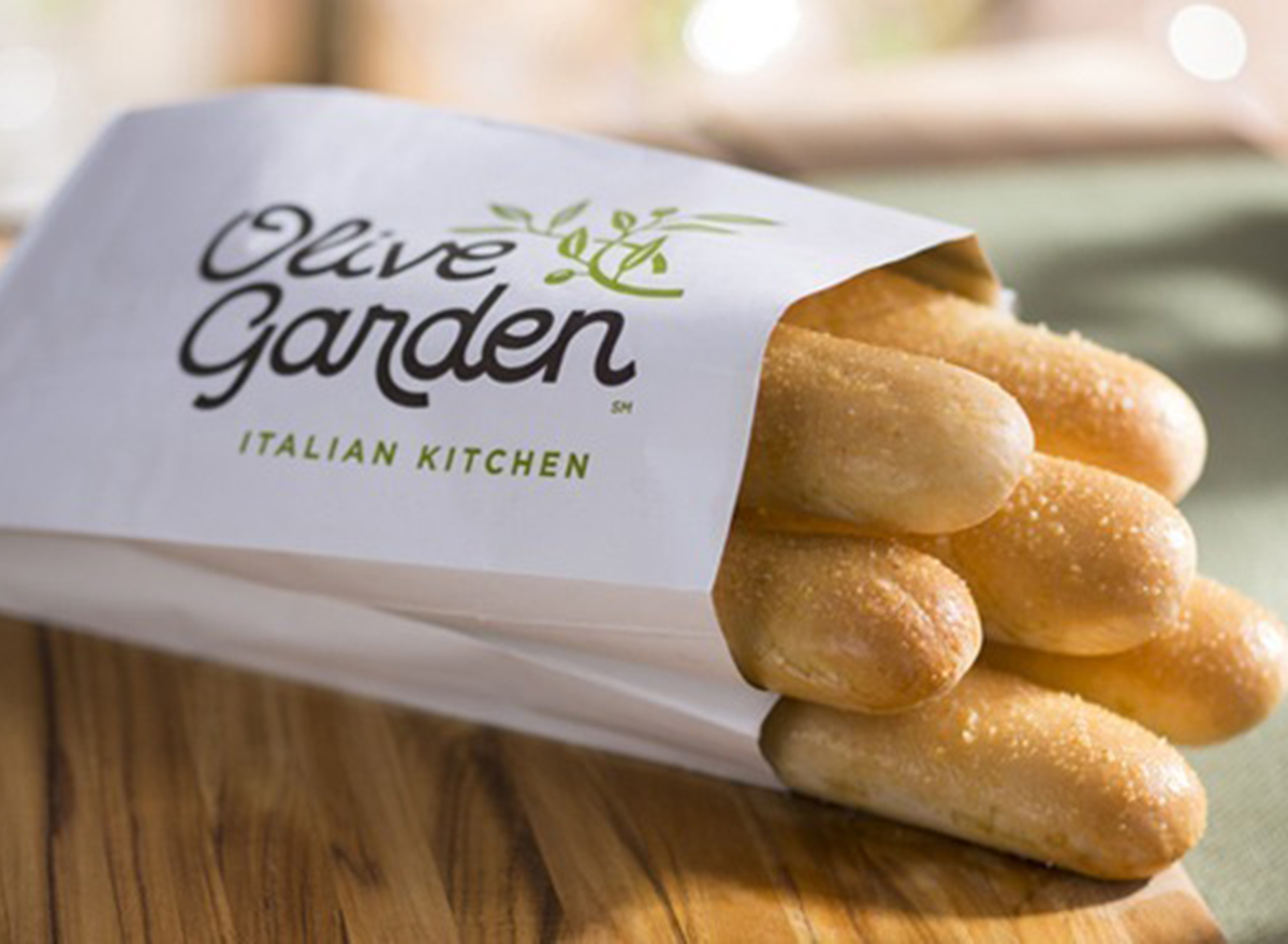 Restaurant Breads and Biscuits, Ranked By Nutrition — Eat This Not That