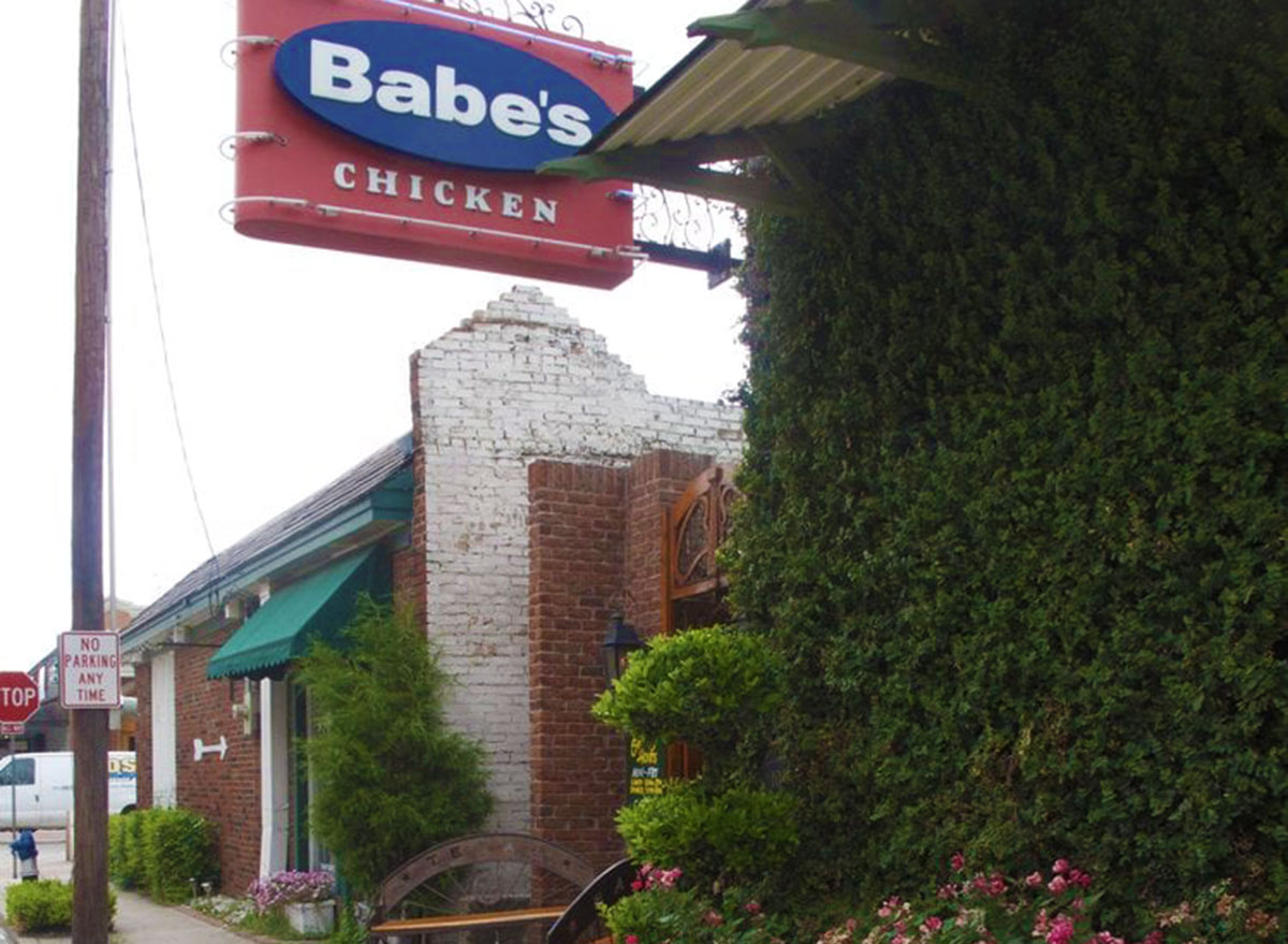 babes chicken restaurant store front entrance