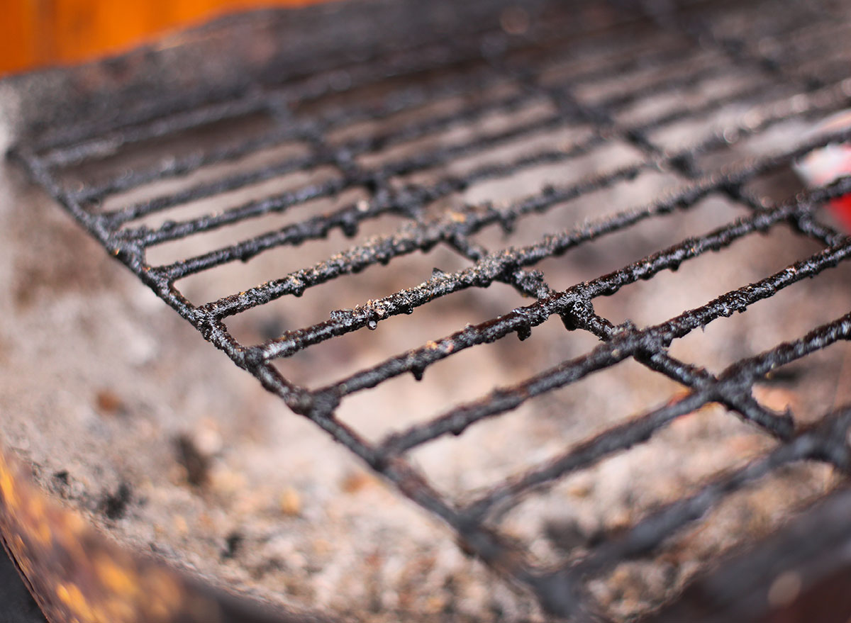 dirty grill grates