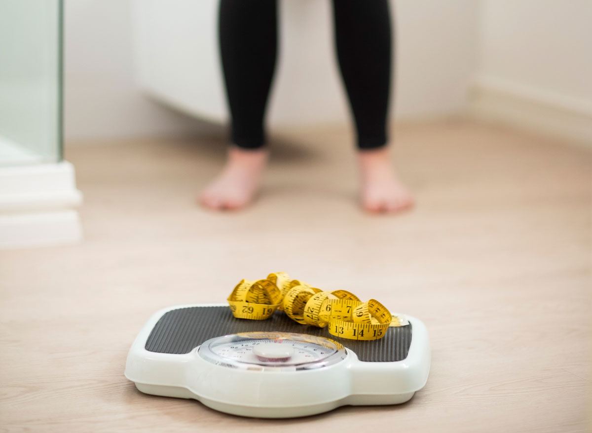 dont want to step on scale to weigh herself - how to beat weight loss plateau