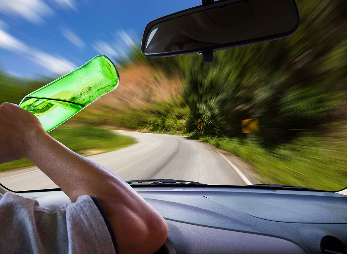 drinking vision driving - how does alcohol affect the brain