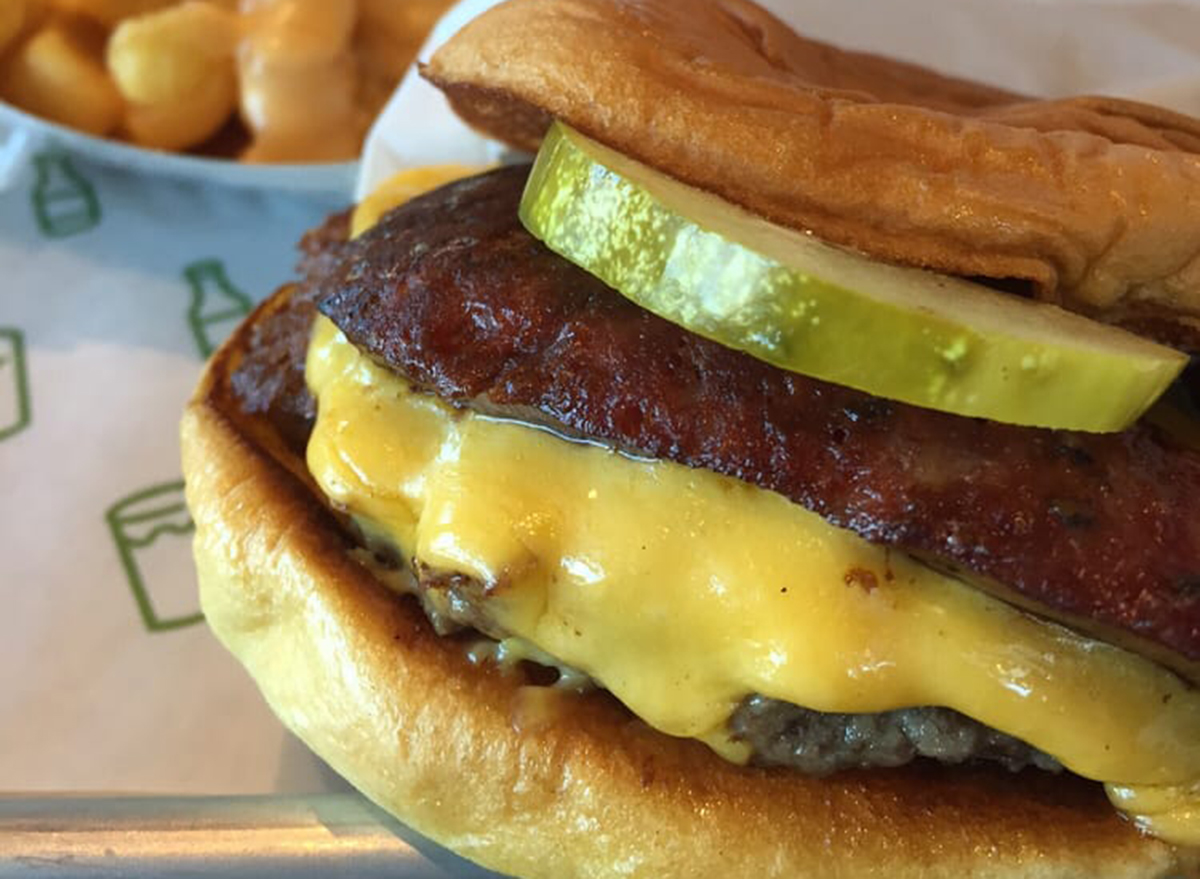 shake shack lockhart link burger