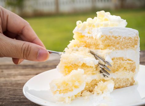 Are White, Yellow, and Vanilla Cake the Same?