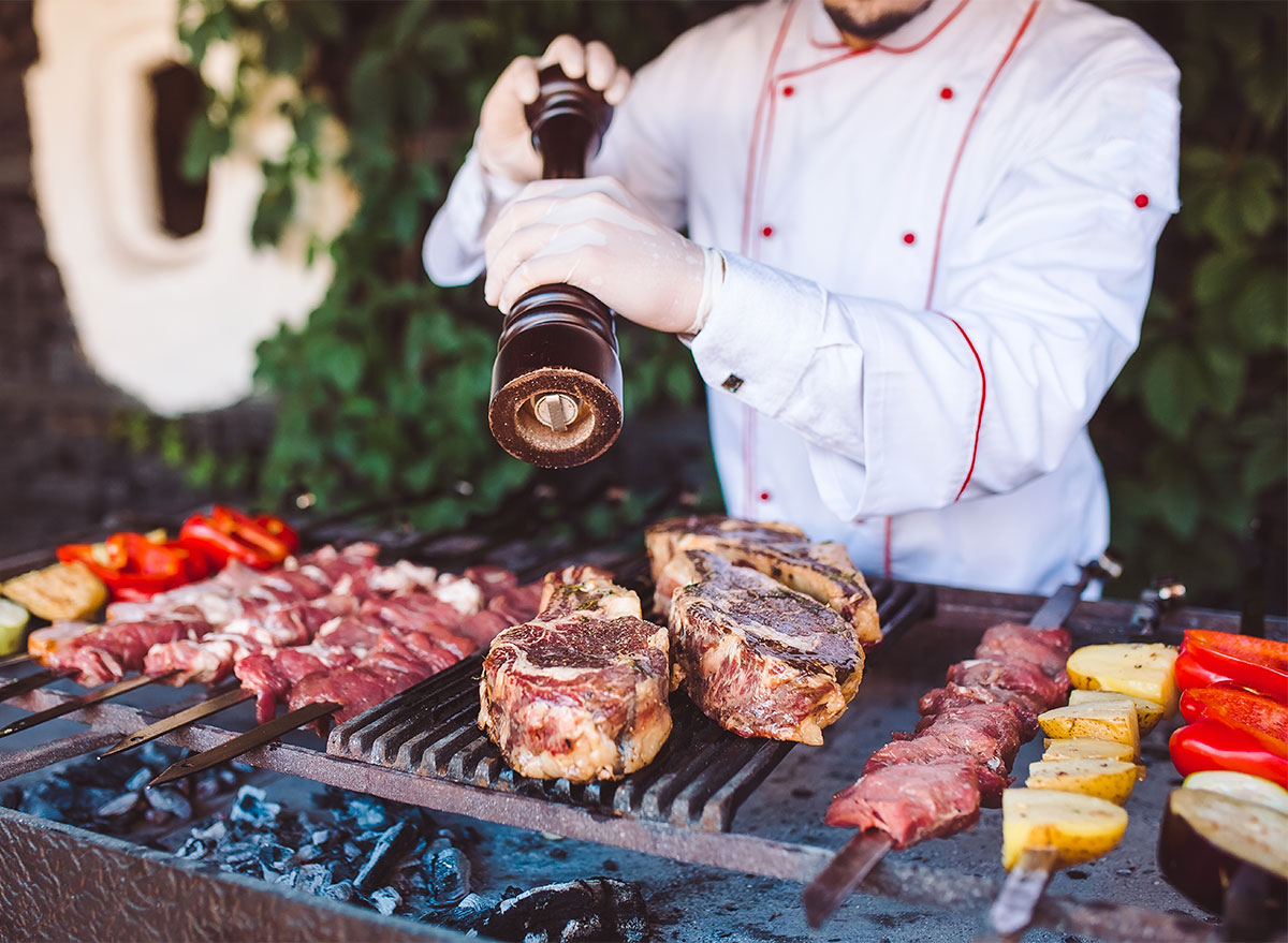 Onbevreesd gelijkheid parfum 24 Grilling Tips Straight from Chefs — Eat This Not That