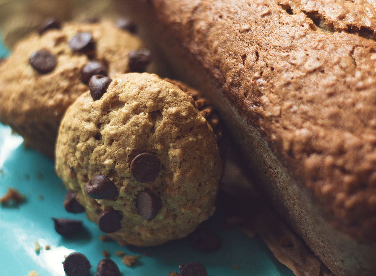 chocolate chip muffins with bread