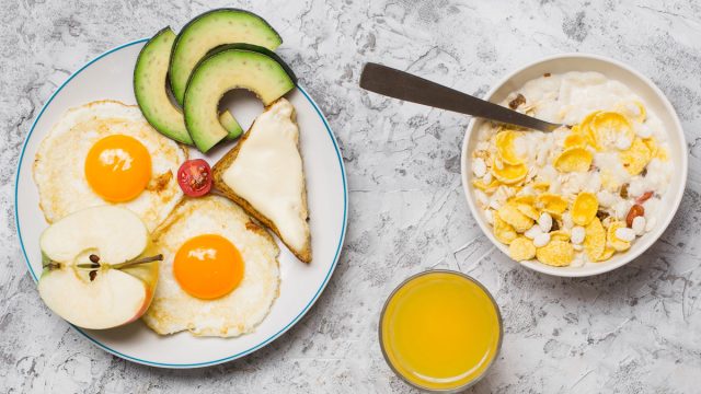 Carb cycling example high carb breakfast cereal juice low carb eggs avocado apple toast