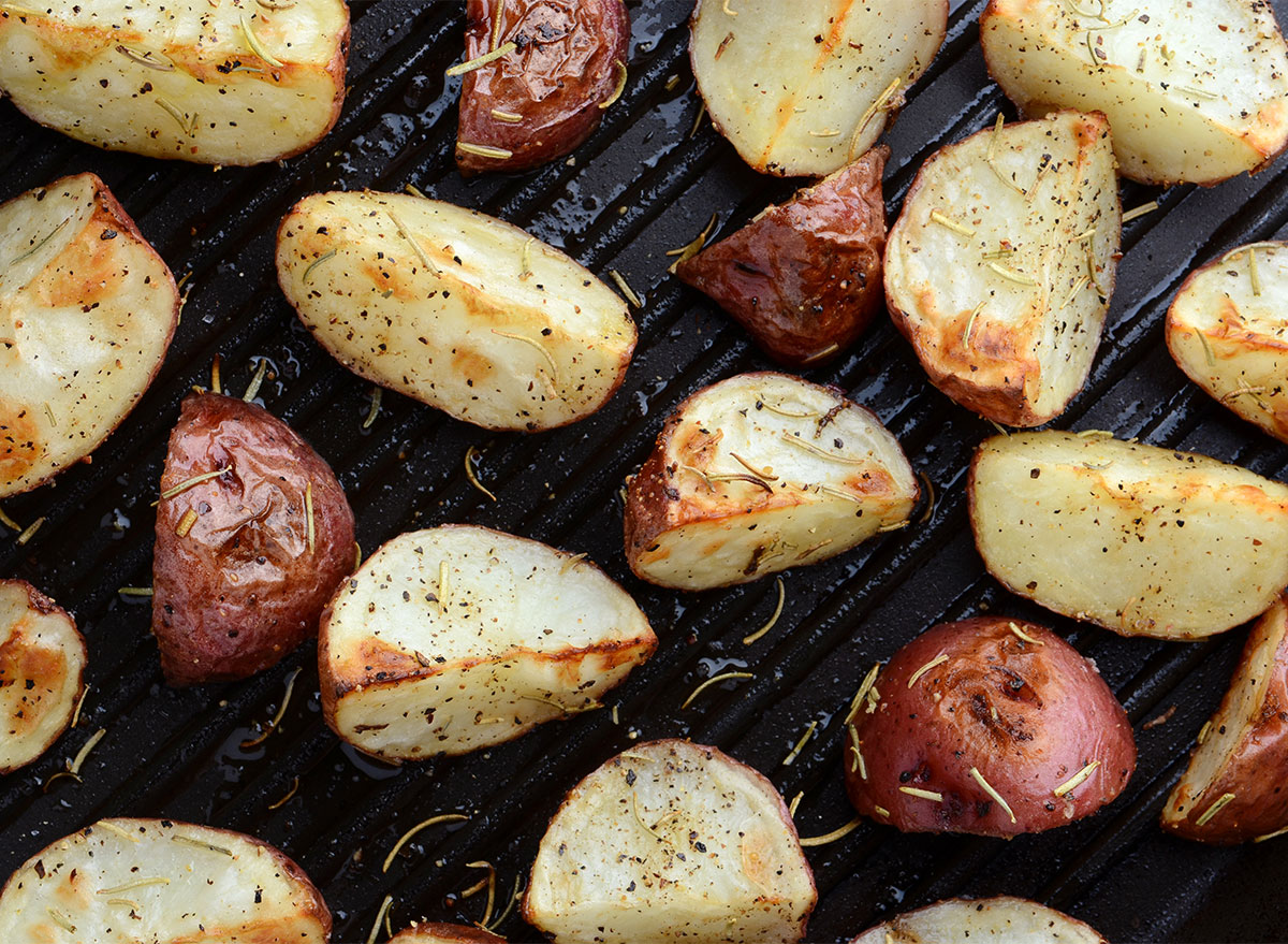 roasted potatoes on grill pan