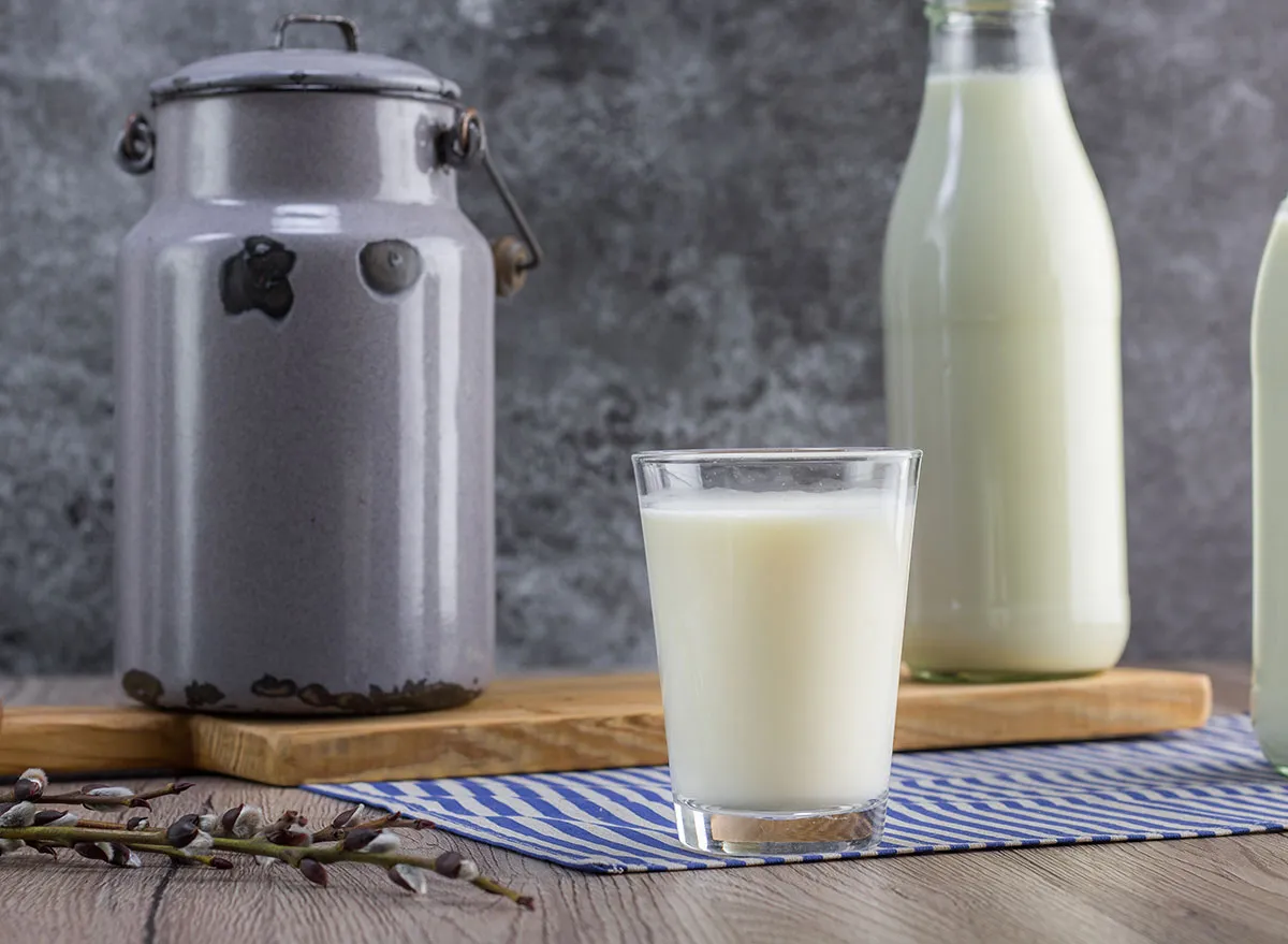 9 Dairy Milk Brands To Buy, According to Nutritionists — Eat This Not That