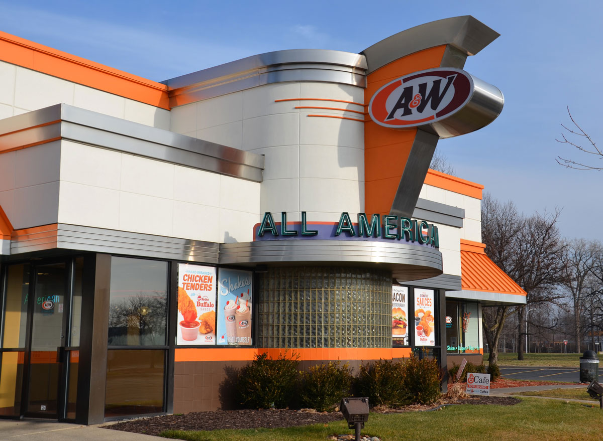 A&W restaurant exterior