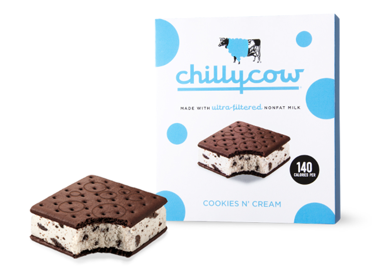 chilly cow ice cream sandwiches cookies n cream box