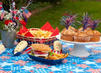 food at a fourth of july cookout