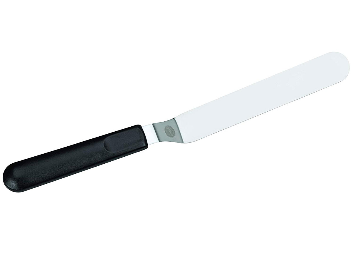 wilton icing spatula with black handle