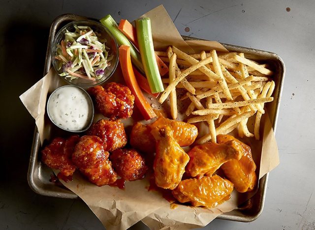 buffalo wild wings platter wings fries slaw