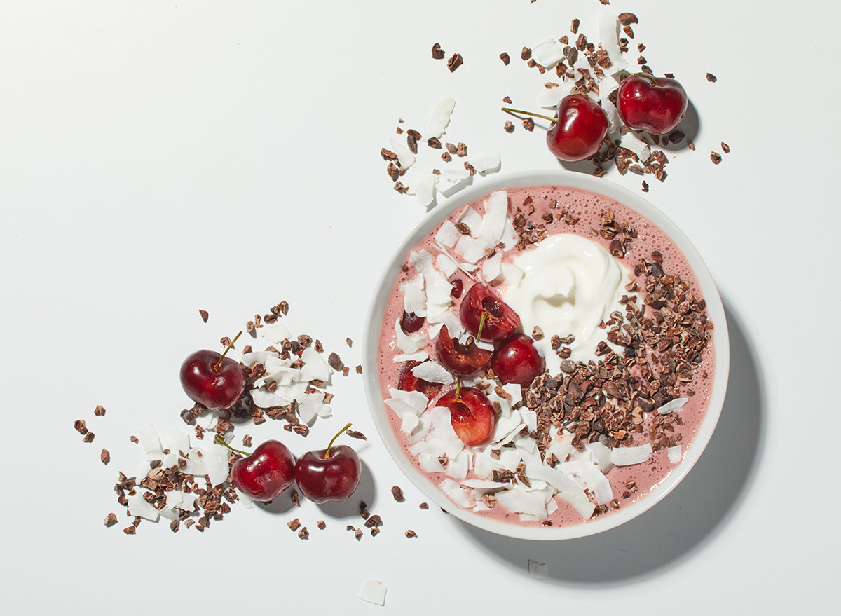 chocolate covered cherry smoothie bowl