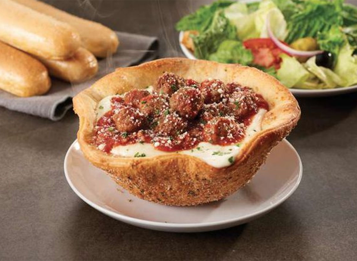 olive garden meatball pizza bowl