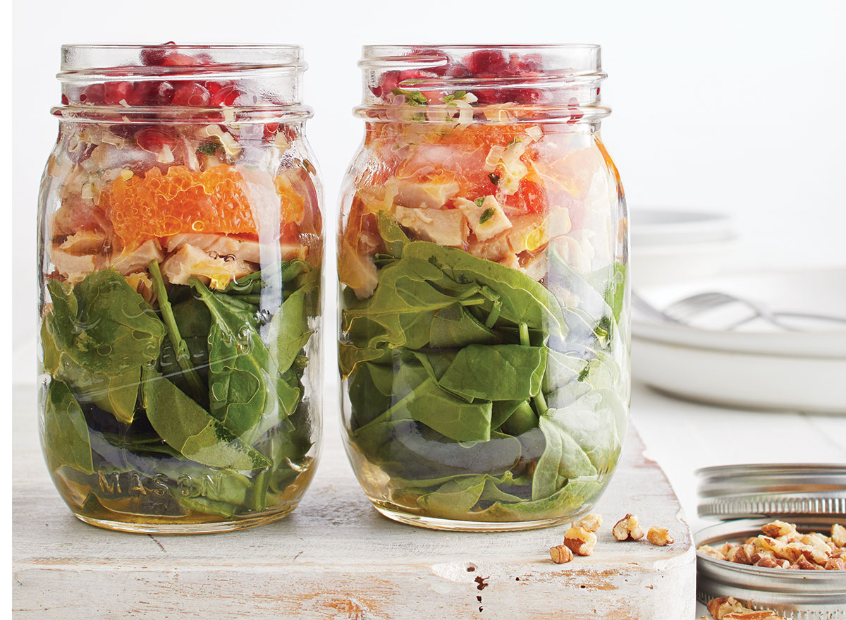 Leftover Turkey Mason Jar Salads – Great for Meal Prep!