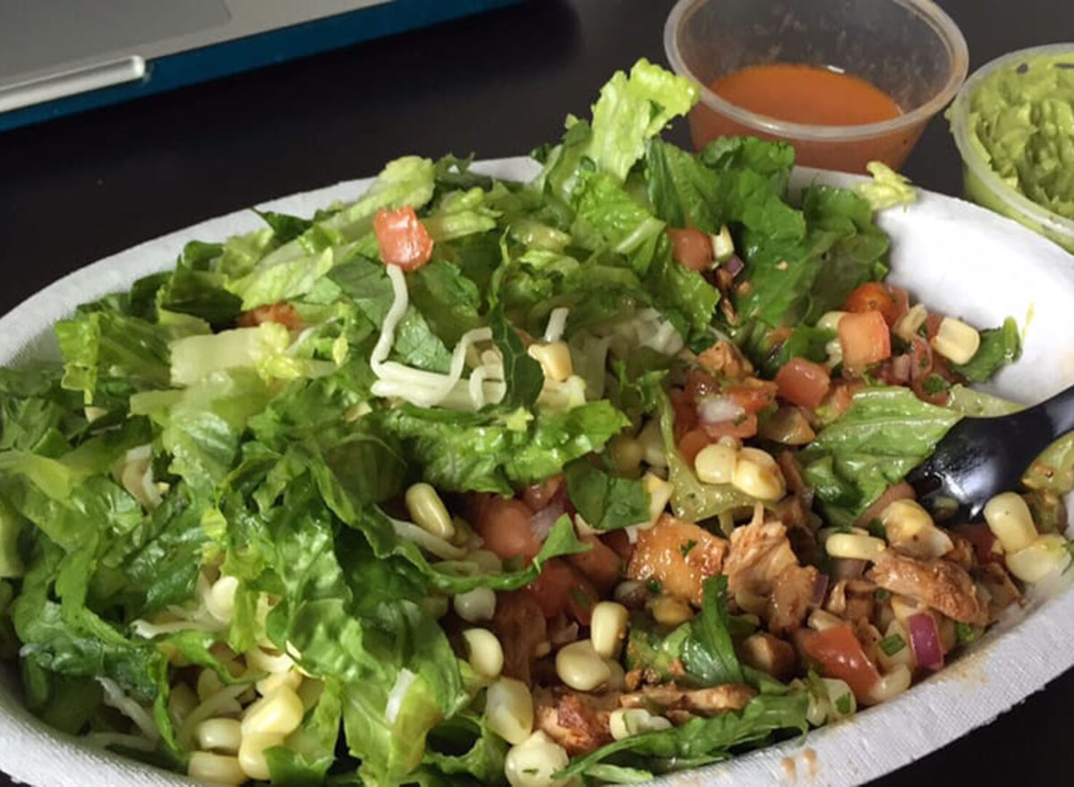 healthiest restaurant dish chipotle chicken salad